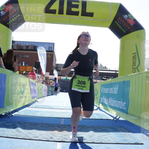 09.08.2026 - GEWOBA Citytriathlon Bremen Yannick Fuchs http://msf.ph/oto/9938715 09.08.2026 15:28:28 Ziel 306 meine-sportfotos.de