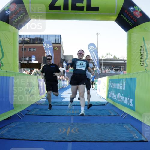 09.08.2026 - GEWOBA Citytriathlon Bremen Yannick Fuchs http://msf.ph/oto/9938812 09.08.2026 11:44:32 Ziel 49 meine-sportfotos.de