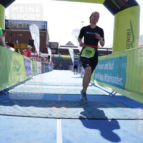 09.08.2026 - GEWOBA Citytriathlon Bremen Yannick Fuchs http://msf.ph/oto/9938827 09.08.2026 15:29:13 Ziel 480 meine-sportfotos.de