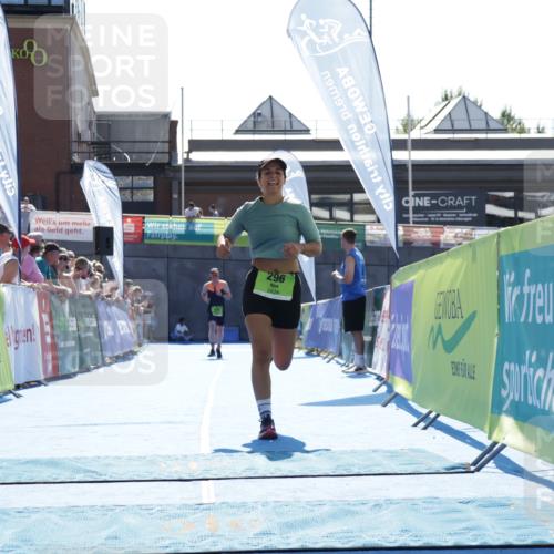 09.08.2026 - GEWOBA Citytriathlon Bremen Yannick Fuchs http://msf.ph/oto/9938833 09.08.2026 15:29:23 Ziel 296 meine-sportfotos.de