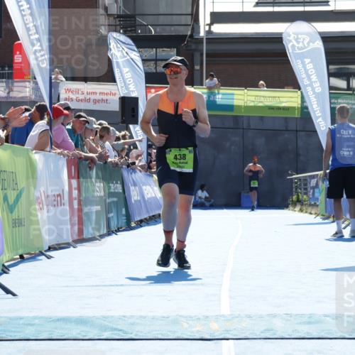 09.08.2026 - GEWOBA Citytriathlon Bremen Yannick Fuchs http://msf.ph/oto/9938840 09.08.2026 15:29:29 Ziel 296, 438 meine-sportfotos.de