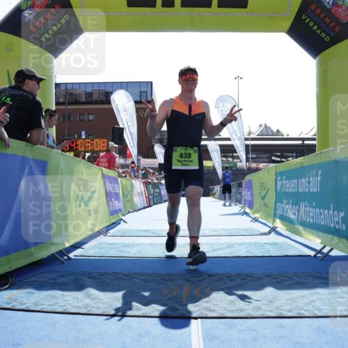 09.08.2026 - GEWOBA Citytriathlon Bremen Yannick Fuchs http://msf.ph/oto/9938849 09.08.2026 15:29:32 Ziel 438 meine-sportfotos.de