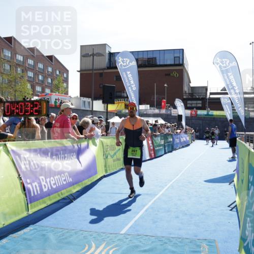 09.08.2026 - GEWOBA Citytriathlon Bremen Yannick Fuchs http://msf.ph/oto/9938867 09.08.2026 15:29:44 Ziel 397 meine-sportfotos.de