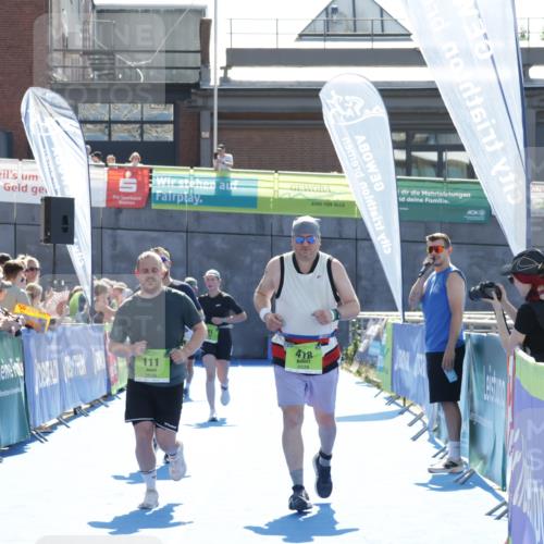 09.08.2026 - GEWOBA Citytriathlon Bremen Yannick Fuchs http://msf.ph/oto/9938891 09.08.2026 15:29:52 Ziel 90, 111, 418, 519 meine-sportfotos.de