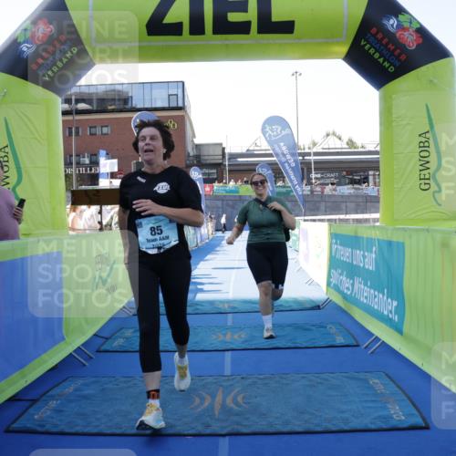09.08.2026 - GEWOBA Citytriathlon Bremen Yannick Fuchs http://msf.ph/oto/9938911 09.08.2026 11:45:30 Ziel 85, 444 meine-sportfotos.de