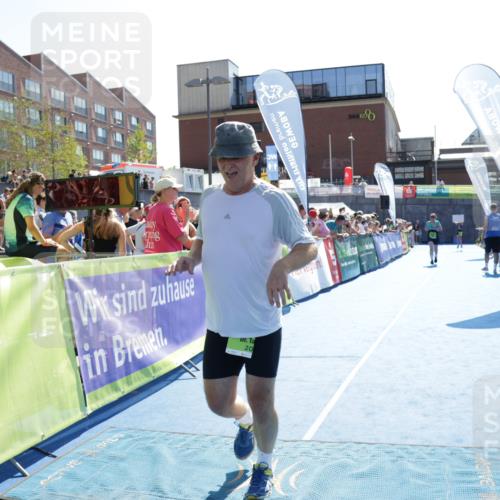 09.08.2026 - GEWOBA Citytriathlon Bremen Yannick Fuchs http://msf.ph/oto/9938943 09.08.2026 15:30:01 Ziel 90, 111, 191, 418, 442 meine-sportfotos.de