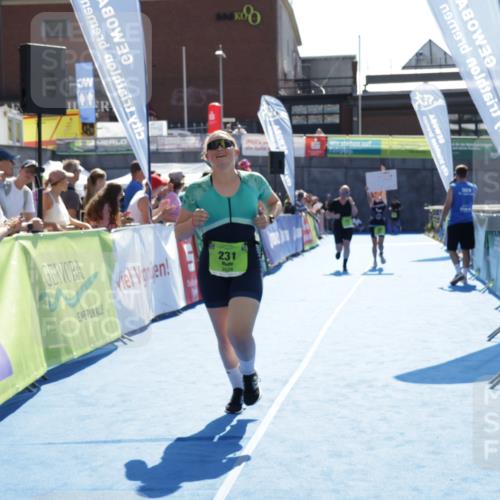 09.08.2026 - GEWOBA Citytriathlon Bremen Yannick Fuchs http://msf.ph/oto/9938958 09.08.2026 15:30:06 Ziel 231, 442 meine-sportfotos.de