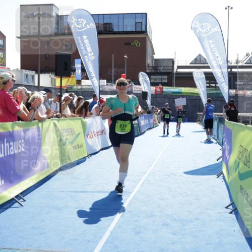 09.08.2026 - GEWOBA Citytriathlon Bremen Yannick Fuchs http://msf.ph/oto/9938959 09.08.2026 15:30:06 Ziel 231, 442 meine-sportfotos.de