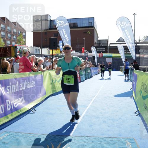 09.08.2026 - GEWOBA Citytriathlon Bremen Yannick Fuchs http://msf.ph/oto/9938963 09.08.2026 15:30:07 Ziel 231, 326, 330 meine-sportfotos.de