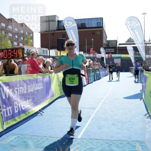 09.08.2026 - GEWOBA Citytriathlon Bremen Yannick Fuchs http://msf.ph/oto/9938965 09.08.2026 15:30:07 Ziel 231, 326, 330 meine-sportfotos.de