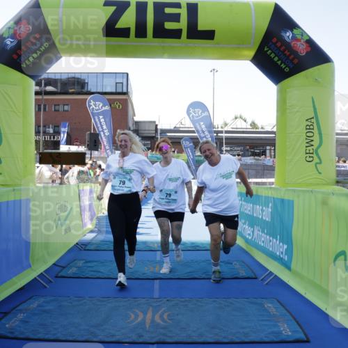 09.08.2026 - GEWOBA Citytriathlon Bremen Yannick Fuchs http://msf.ph/oto/9938983 09.08.2026 11:45:50 Ziel 79 meine-sportfotos.de