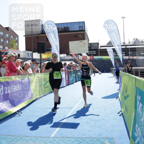 09.08.2026 - GEWOBA Citytriathlon Bremen Yannick Fuchs http://msf.ph/oto/9938990 09.08.2026 15:30:11 Ziel 231, 326, 330 meine-sportfotos.de