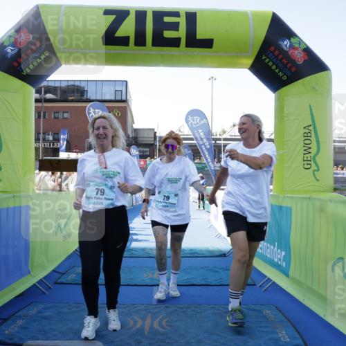 09.08.2026 - GEWOBA Citytriathlon Bremen Yannick Fuchs http://msf.ph/oto/9938991 09.08.2026 11:45:50 Ziel 79 meine-sportfotos.de