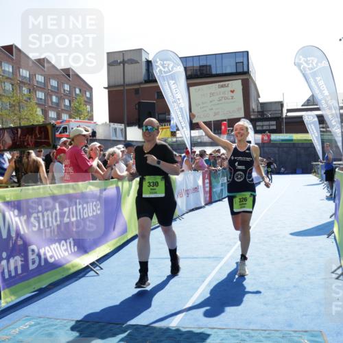 09.08.2026 - GEWOBA Citytriathlon Bremen Yannick Fuchs http://msf.ph/oto/9938993 09.08.2026 15:30:11 Ziel 231, 326, 330 meine-sportfotos.de