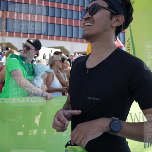 09.08.2026 - GEWOBA Citytriathlon Bremen Yannick Fuchs http://msf.ph/oto/9939021 09.08.2026 15:30:20 Ziel 61 meine-sportfotos.de