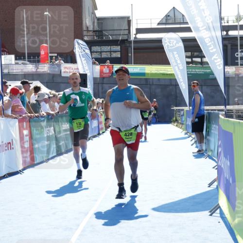 09.08.2026 - GEWOBA Citytriathlon Bremen Yannick Fuchs http://msf.ph/oto/9939041 09.08.2026 15:30:36 Ziel 138, 428 meine-sportfotos.de