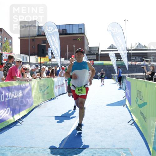 09.08.2026 - GEWOBA Citytriathlon Bremen Yannick Fuchs http://msf.ph/oto/9939045 09.08.2026 15:30:37 Ziel 138, 428 meine-sportfotos.de