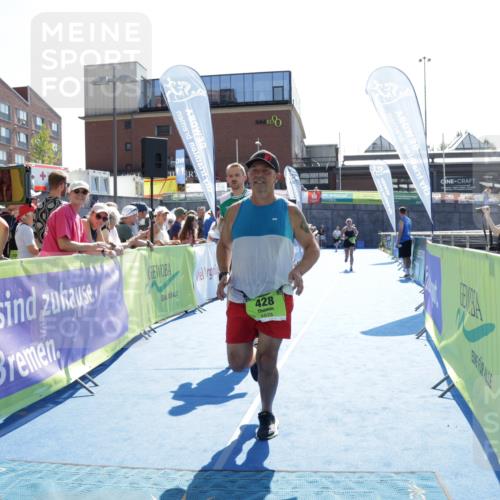 09.08.2026 - GEWOBA Citytriathlon Bremen Yannick Fuchs http://msf.ph/oto/9939047 09.08.2026 15:30:37 Ziel 138, 428 meine-sportfotos.de