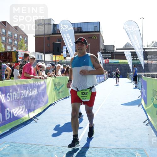 09.08.2026 - GEWOBA Citytriathlon Bremen Yannick Fuchs http://msf.ph/oto/9939048 09.08.2026 15:30:37 Ziel 138, 428 meine-sportfotos.de
