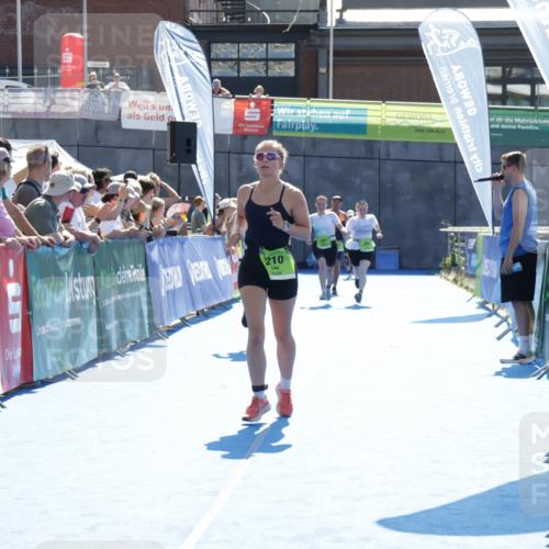 09.08.2026 - GEWOBA Citytriathlon Bremen Yannick Fuchs http://msf.ph/oto/9939056 09.08.2026 15:30:40 Ziel 138, 210, 414, 428 meine-sportfotos.de