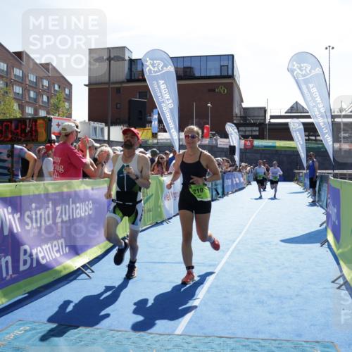 09.08.2026 - GEWOBA Citytriathlon Bremen Yannick Fuchs http://msf.ph/oto/9939063 09.08.2026 15:30:42 Ziel 138, 197, 204, 210, 414, 428 meine-sportfotos.de