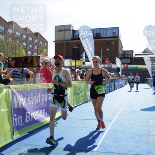 09.08.2026 - GEWOBA Citytriathlon Bremen Yannick Fuchs http://msf.ph/oto/9939065 09.08.2026 15:30:42 Ziel 138, 197, 204, 210, 414, 428 meine-sportfotos.de
