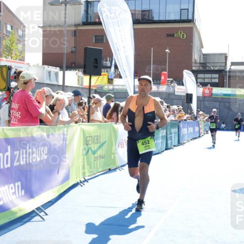 09.08.2026 - GEWOBA Citytriathlon Bremen Yannick Fuchs http://msf.ph/oto/9939094 09.08.2026 15:30:49 Ziel 197, 204, 452 meine-sportfotos.de