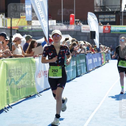09.08.2026 - GEWOBA Citytriathlon Bremen Yannick Fuchs http://msf.ph/oto/9939107 09.08.2026 15:30:55 Ziel 224, 292, 452 meine-sportfotos.de