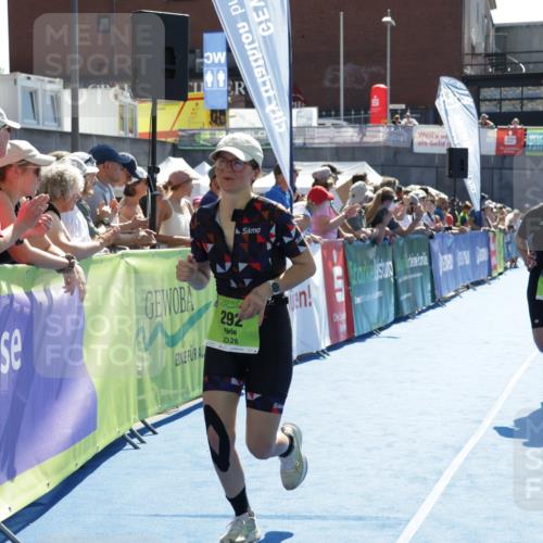 09.08.2026 - GEWOBA Citytriathlon Bremen Yannick Fuchs http://msf.ph/oto/9939112 09.08.2026 15:30:55 Ziel 224, 292, 452 meine-sportfotos.de