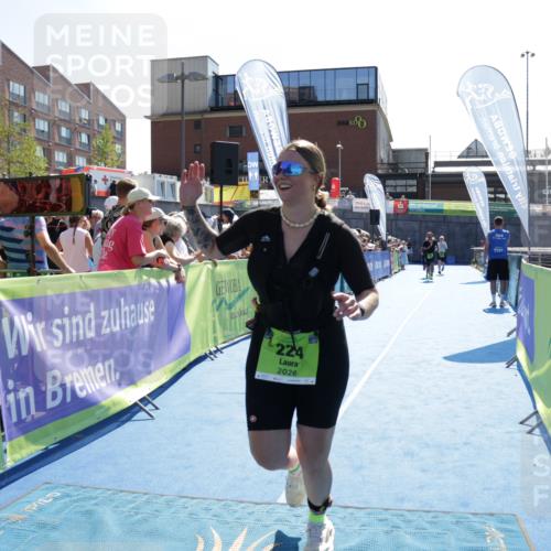 09.08.2026 - GEWOBA Citytriathlon Bremen Yannick Fuchs http://msf.ph/oto/9939124 09.08.2026 15:30:57 Ziel 224, 292 meine-sportfotos.de