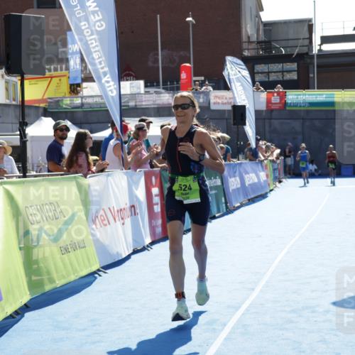 09.08.2026 - GEWOBA Citytriathlon Bremen Yannick Fuchs http://msf.ph/oto/9939246 09.08.2026 15:31:30 Ziel 524 meine-sportfotos.de