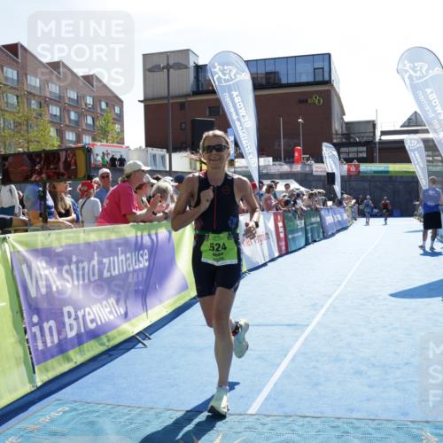 09.08.2026 - GEWOBA Citytriathlon Bremen Yannick Fuchs http://msf.ph/oto/9939249 09.08.2026 15:31:31 Ziel 524 meine-sportfotos.de