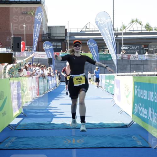 09.08.2026 - GEWOBA Citytriathlon Bremen Yannick Fuchs http://msf.ph/oto/9939252 09.08.2026 11:48:11 Ziel 459 meine-sportfotos.de
