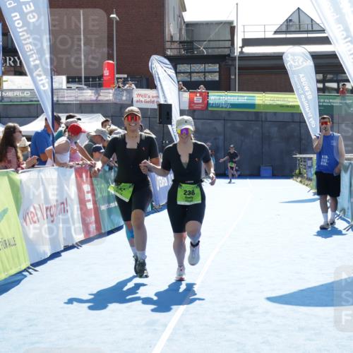 09.08.2026 - GEWOBA Citytriathlon Bremen Yannick Fuchs http://msf.ph/oto/9939297 09.08.2026 15:31:47 Ziel 237, 238 meine-sportfotos.de