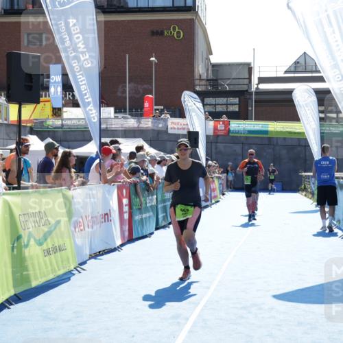 09.08.2026 - GEWOBA Citytriathlon Bremen Yannick Fuchs http://msf.ph/oto/9939327 09.08.2026 15:31:57 Ziel 419, 489 meine-sportfotos.de