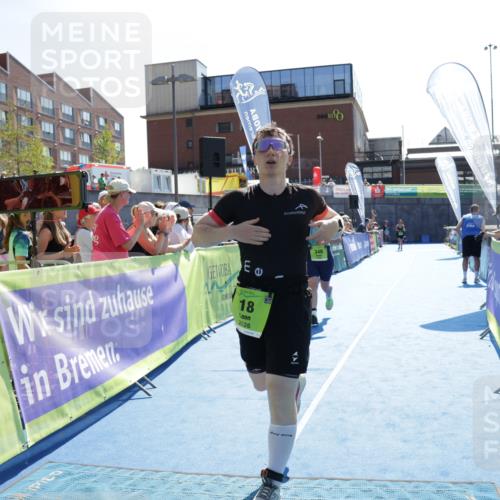 09.08.2026 - GEWOBA Citytriathlon Bremen Yannick Fuchs http://msf.ph/oto/9939419 09.08.2026 15:32:14 Ziel 18, 348, 434 meine-sportfotos.de