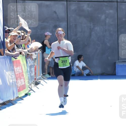 09.08.2026 - GEWOBA Citytriathlon Bremen Yannick Fuchs http://msf.ph/oto/9939489 09.08.2026 15:32:30 Ziel 368 meine-sportfotos.de