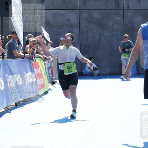 09.08.2026 - GEWOBA Citytriathlon Bremen Yannick Fuchs http://msf.ph/oto/9939495 09.08.2026 15:32:32 Ziel 252, 368 meine-sportfotos.de