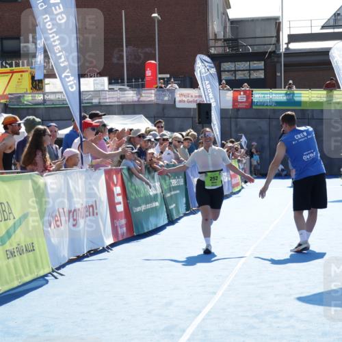 09.08.2026 - GEWOBA Citytriathlon Bremen Yannick Fuchs http://msf.ph/oto/9939508 09.08.2026 15:32:34 Ziel 252 meine-sportfotos.de