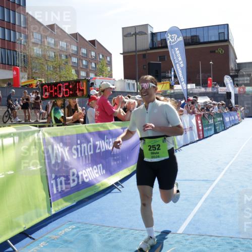 09.08.2026 - GEWOBA Citytriathlon Bremen Yannick Fuchs http://msf.ph/oto/9939521 09.08.2026 15:32:37 Ziel 252 meine-sportfotos.de