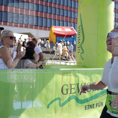 09.08.2026 - GEWOBA Citytriathlon Bremen Yannick Fuchs http://msf.ph/oto/9939531 09.08.2026 15:32:38 Ziel 252 meine-sportfotos.de