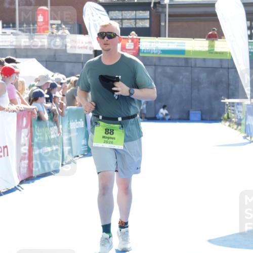 09.08.2026 - GEWOBA Citytriathlon Bremen Yannick Fuchs http://msf.ph/oto/9939538 09.08.2026 15:32:43 Ziel 88 meine-sportfotos.de