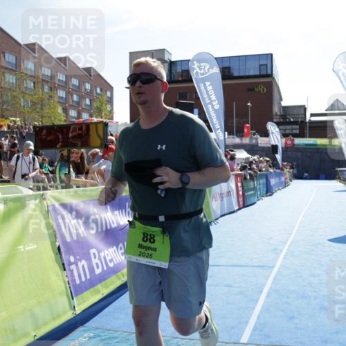 09.08.2026 - GEWOBA Citytriathlon Bremen Yannick Fuchs http://msf.ph/oto/9939549 09.08.2026 15:32:45 Ziel 88 meine-sportfotos.de