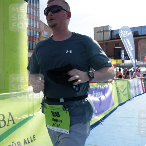 09.08.2026 - GEWOBA Citytriathlon Bremen Yannick Fuchs http://msf.ph/oto/9939553 09.08.2026 15:32:45 Ziel 88 meine-sportfotos.de