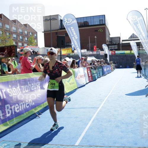 09.08.2026 - GEWOBA Citytriathlon Bremen Yannick Fuchs http://msf.ph/oto/9939573 09.08.2026 15:33:01 Ziel 269 meine-sportfotos.de