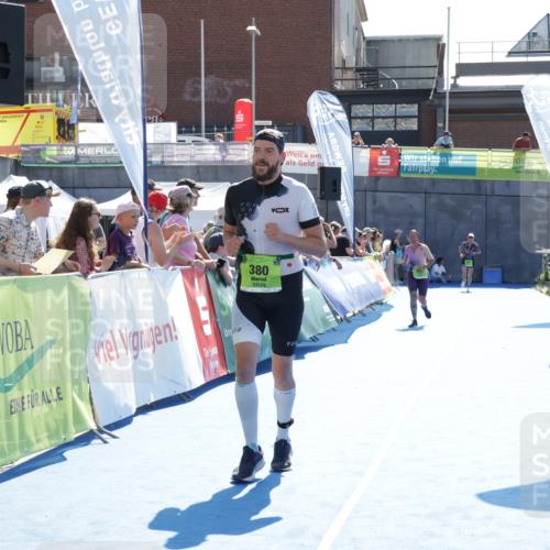 09.08.2026 - GEWOBA Citytriathlon Bremen Yannick Fuchs http://msf.ph/oto/9939583 09.08.2026 15:33:14 Ziel 380 meine-sportfotos.de