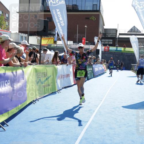 09.08.2026 - GEWOBA Citytriathlon Bremen Yannick Fuchs http://msf.ph/oto/9939641 09.08.2026 15:33:24 Ziel 502, 514 meine-sportfotos.de