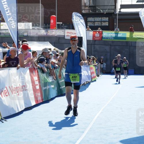 09.08.2026 - GEWOBA Citytriathlon Bremen Yannick Fuchs http://msf.ph/oto/9939662 09.08.2026 15:33:28 Ziel 432, 514 meine-sportfotos.de