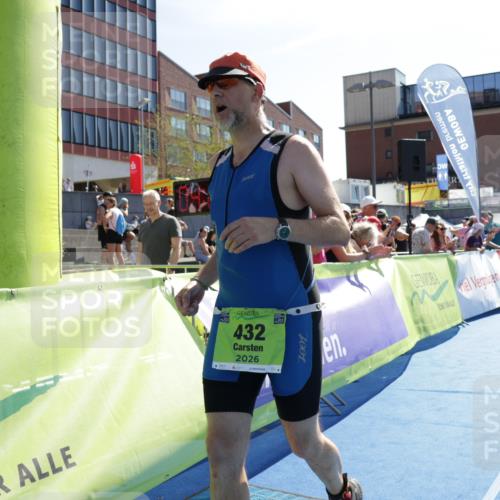 09.08.2026 - GEWOBA Citytriathlon Bremen Yannick Fuchs http://msf.ph/oto/9939686 09.08.2026 15:33:32 Ziel 432 meine-sportfotos.de