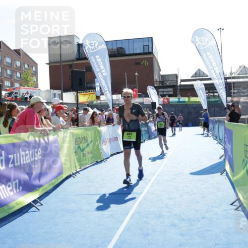 09.08.2026 - GEWOBA Citytriathlon Bremen Yannick Fuchs http://msf.ph/oto/9939709 09.08.2026 15:33:38 Ziel 463, 467 meine-sportfotos.de